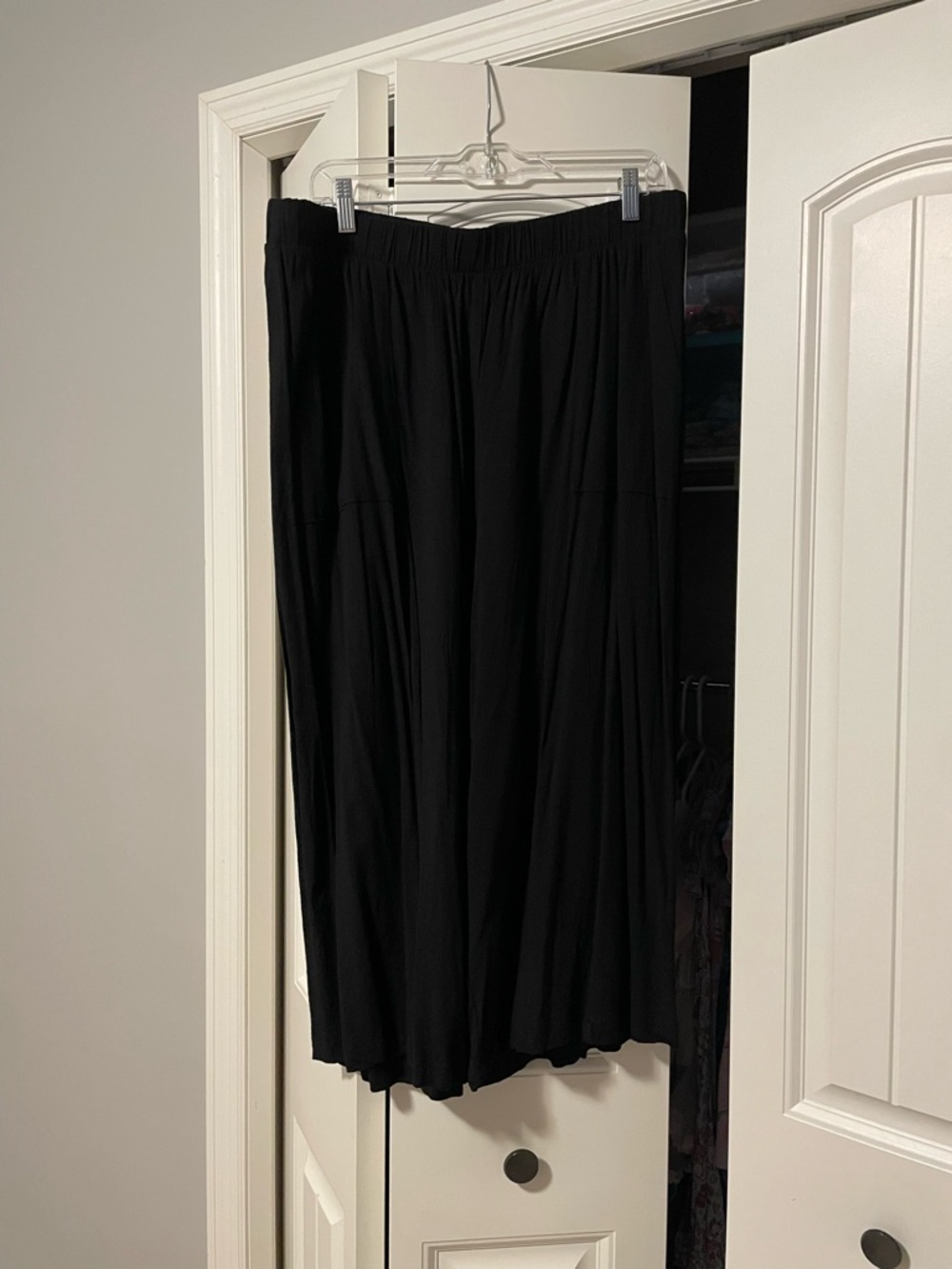LuLaRoe Black Justine Wide Leg Crop Pants